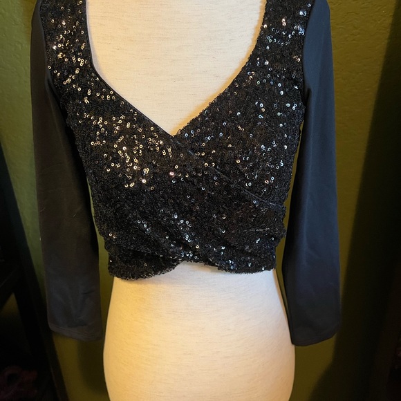 Bebe - Picture 5 of 5